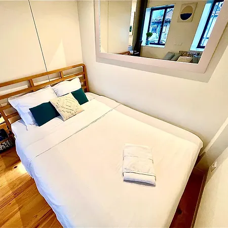 Cozy In The Heart Of Apartment